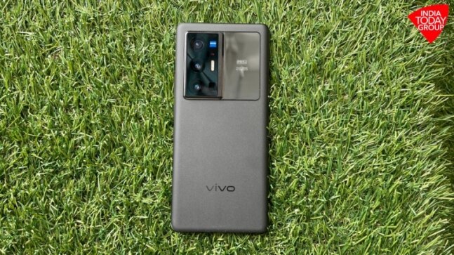 Vivo X Fold design revealed in a new leak, may feature a curved cover display - Vimarsana News