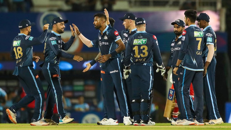 RR vs GT: Hardik Pandya special helps Gujarat hammer Rajasthan, storm to top of IPL 2022 points table - Sports News