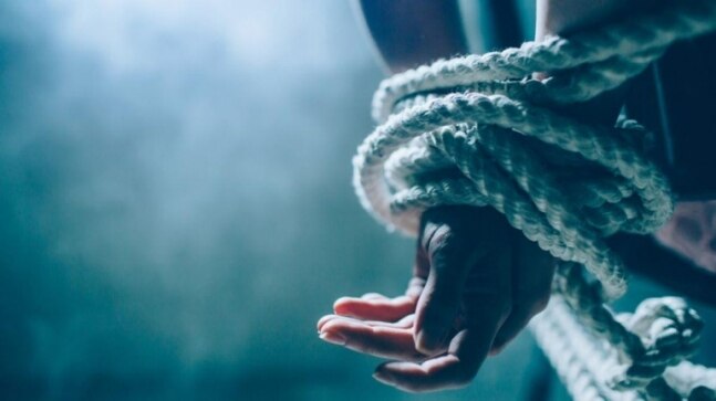 Agra: Two bike-borne men kidnap Class 11 student outside school gate, search on - Vimarsana News