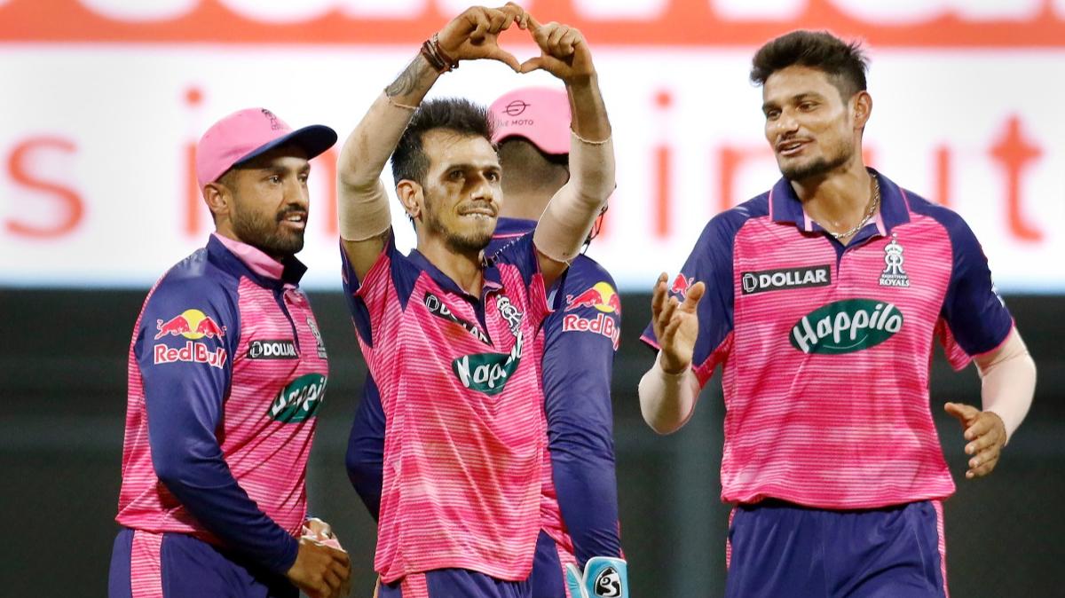 IPL 2022: Jos Buttler and Yuzvendra Chahal hilariously exchange Orange and Purple caps after Rajasthan Royals' 3rd win Rajasthan Royals. Courtesy: BCCI/PTI