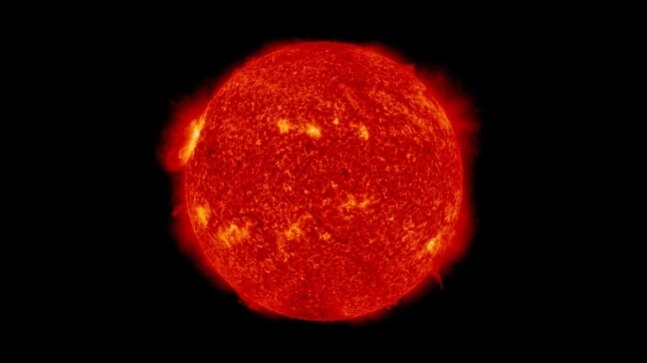 Strong radio blackout, airlines comms likely to be hit over India as Sun explodes fresh flares - Vimarsana News