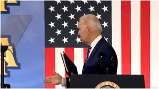 Joe Biden's invisible handshake after speech confuses Internet. Watch - Vimarsana News