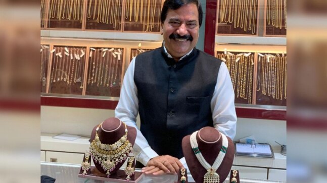 Mumbai: Post pandemic, people flock to jewellers markets, repose faith in gold on Akshaya Tritiya