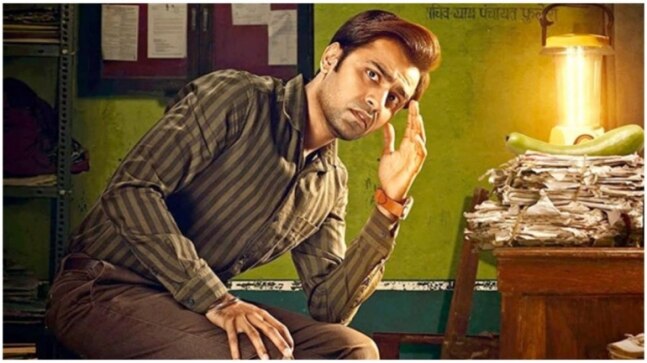 Desi Twitter cannot get enough of Panchayat season 2. These 10 memes are proof