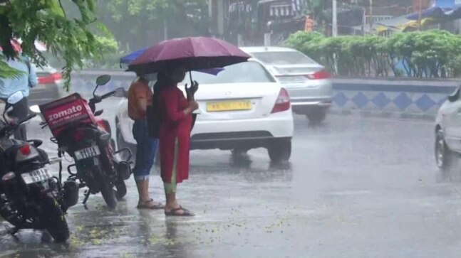 Kolkata receives rainfall as Cyclone Asani weakens into depression | Check weather forecast - Vimarsana News