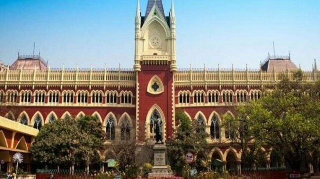 Fire breaks out at Calcutta High Court, none injured - Vimarsana News