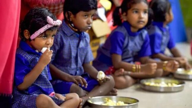 West Bengal: State-run schools directed to provide midday meal supplies to parents in summer vacation