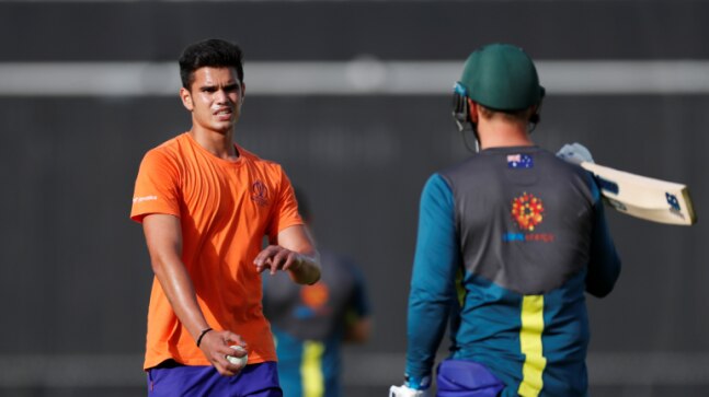 Watch: Mumbai Indians' Arjun Tendulkar bowls searing yorkers, shatters stumps in a drill session