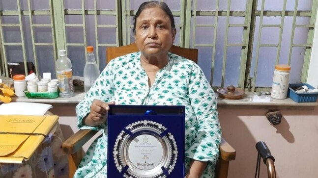 ‘I feel insulted’: Author returns award after Mamata Banerjee gets literary honour