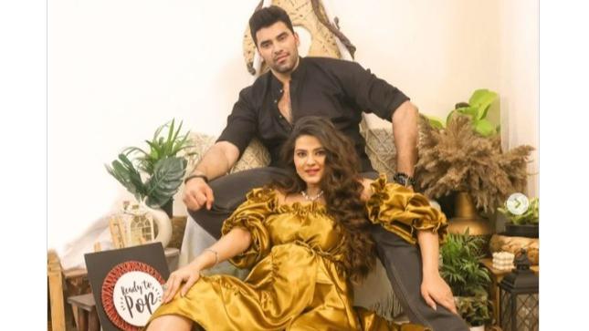 Kratika Sengar and Nikitin Dheer are proud parents of a baby girl.