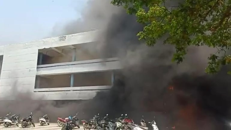 A massive fire broke out at a hospital in Amritsar on Saturday.