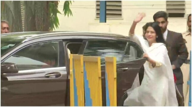 Indrani Mukerjea, accused in Sheena Bora murder case, walks out of jail