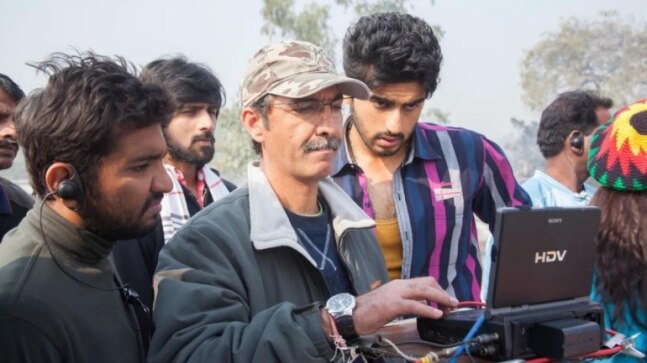 Arjun Kapoor completes 10 years in Bollywood. Thanks everyone who made 'under-confident kid' believe in himself