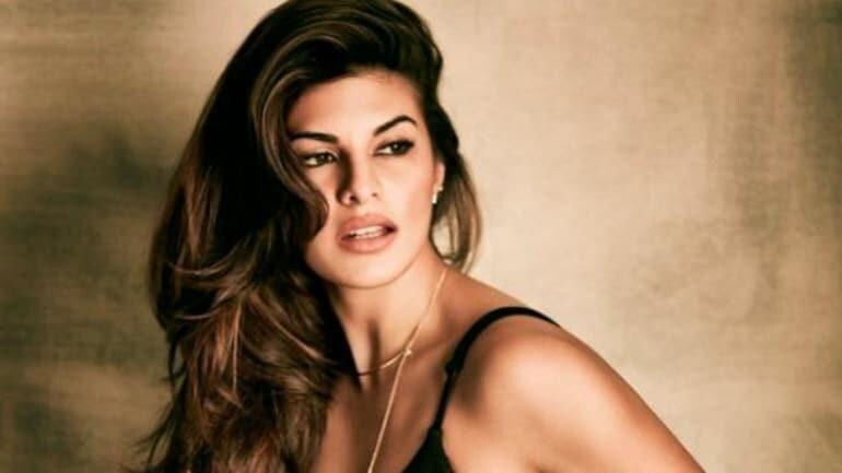 Jacqueline Fernandez leido vykti į Dubajų dėl IIFA Jacqueline Fernandez leido vykti į Dubajų dėl IIFA