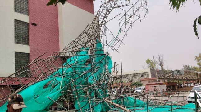 Delhi: Nirman Bhavan building wall collapses, 2 severly injured