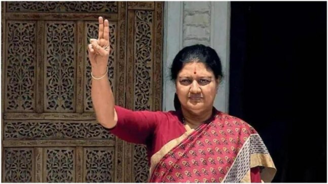 Ousted leader Sasikala reignites speculation about her entry into AIADMK