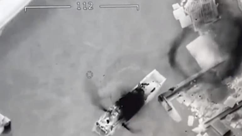 Un dron ucraniano destruye un avión de aterrizaje ruso cerca de la Isla de las Serpientes en el Mar Negro | Mirar Un dron ucraniano destruye un avión de aterrizaje ruso cerca de la Isla de las Serpientes en el Mar Negro | Mirar