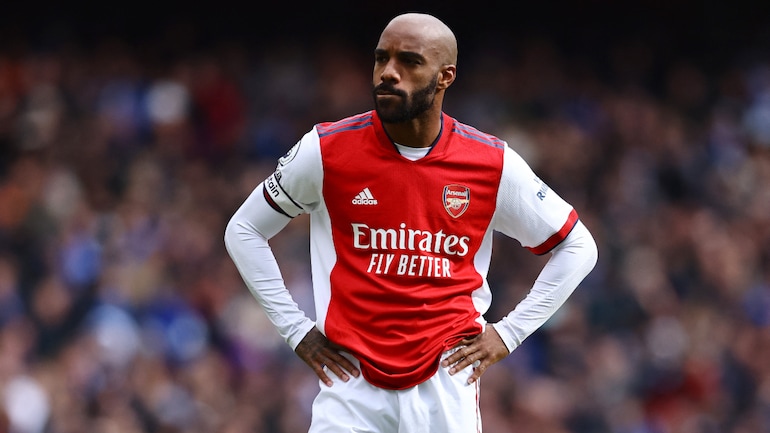 Alexander Lacazette returns to Lyon with three-year deal Alexander Lacazette returns to Lyon with three-year deal