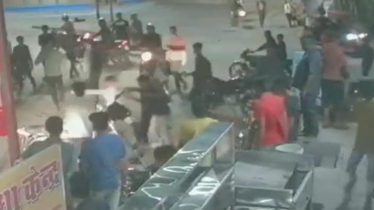 Clashes broke out between two groups in Jodhpur Clashes broke out between two groups in Jodhpur