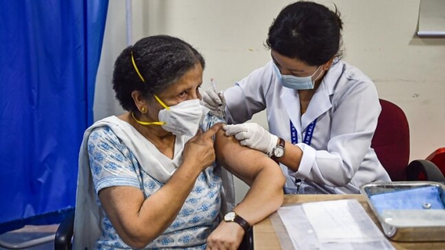 Is it time to overhaul India's Covid vaccination policy? Experts answer - Vimarsana News