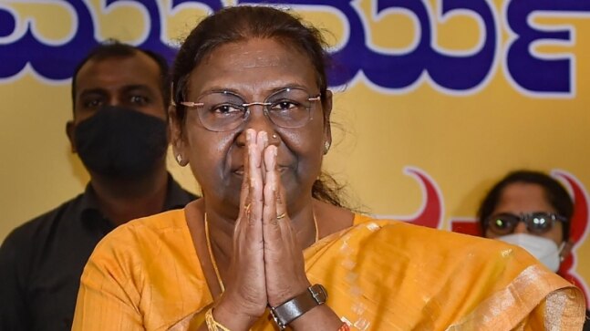 Sister-in-law carries Santali saree for Droupadi Murmu's swearing-in - Vimarsana News