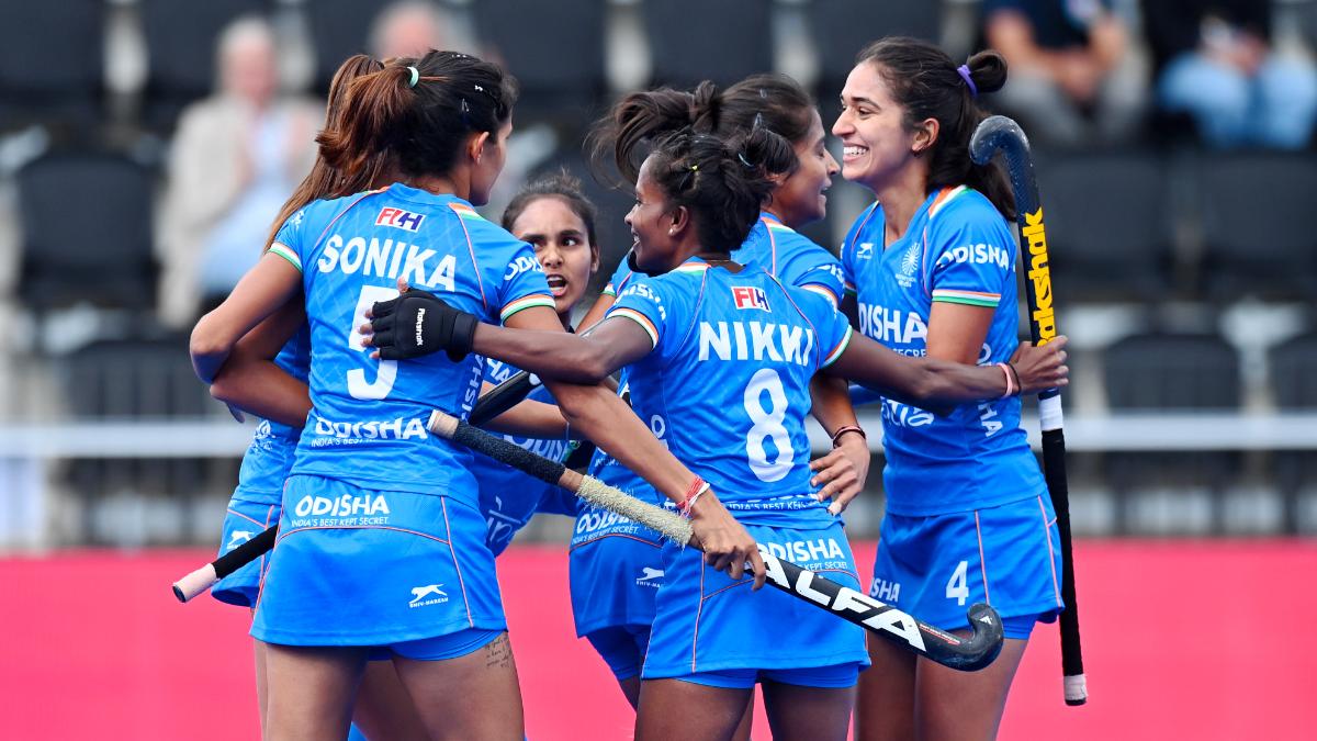 FIH Women's Hockey World Cup India keep quarterfinal hopes alive