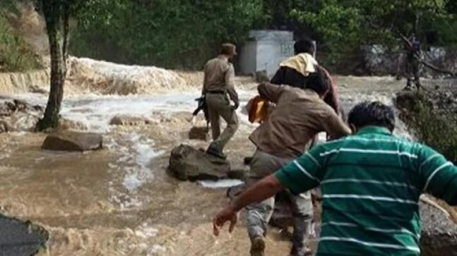 Three washed away in flash flood in J&K's Kathua, several areas inundated - Vimarsana News