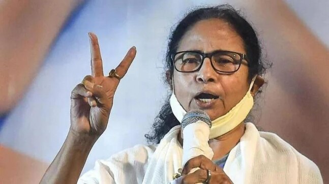 Bengal CM Mamata announces Rs 60,000 grant to Durga Puja committees, 11 days holiday - Vimarsana News