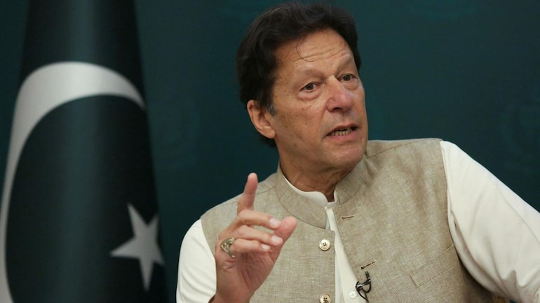Election Commission of Pakistan says Imran Khan's PTI received 'prohibited foreign funds' - World News
