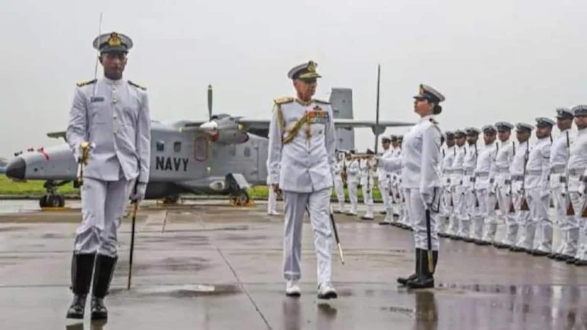 9.55 lakh applicants, including 82,200 women registers for recruitment in  Navy under Agnipath scheme - India News