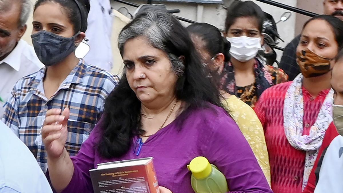 SC defers Teesta Setalvad's bail hearing as Gujarat govt seeks time to file reply