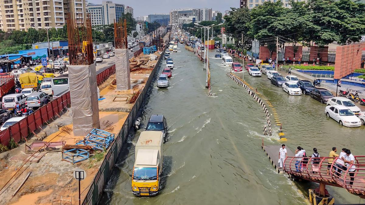 Heavy rain continues to batter Bengaluru, residential areas flooded | Videos