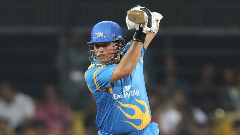 Fans in awe as Sachin Tendulkar demolishes England Legends bowlers – Back-up opener for India in T20 World Cup Back-up opener for India in T20 WC: Fans in awe as Sachin demolishes England Legends. Courtesy: Road Safety Series Twitter