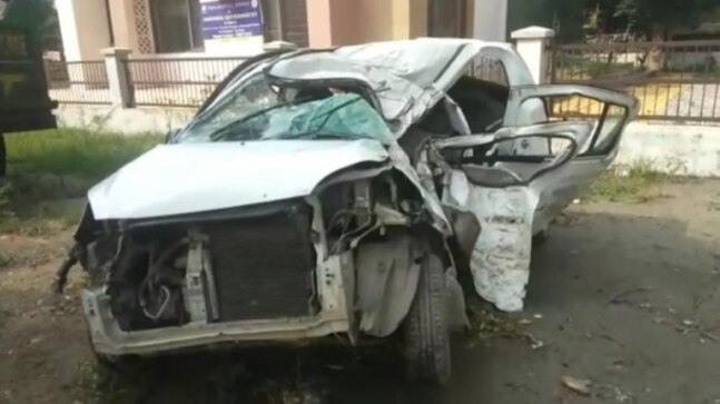Two dead after speeding car collides with tree in Sonipat