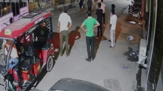 2 Nihang Sikhs kill youth for chewing tobacco near Amritsar's Golden Temple - Vimarsana News