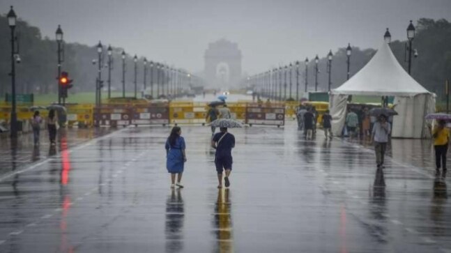 Delhi-NCR wakes up to rains, cloudy skies; UP, Uttarakhand brace for heavy showers