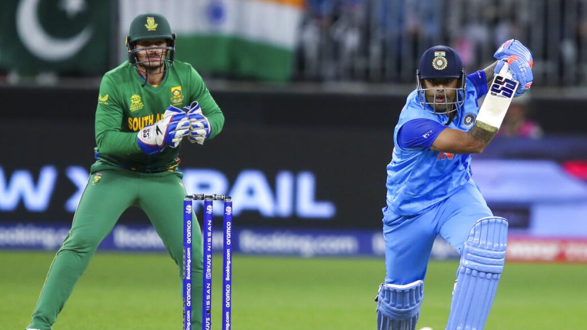 T20 World Cup 2022 Suryakumar Yadav Becomes 3rd Batter Score 900 Plus T20 World Cup 2022 Suryakumar Yadav Becomes 3rd Batter Score 900 Plus