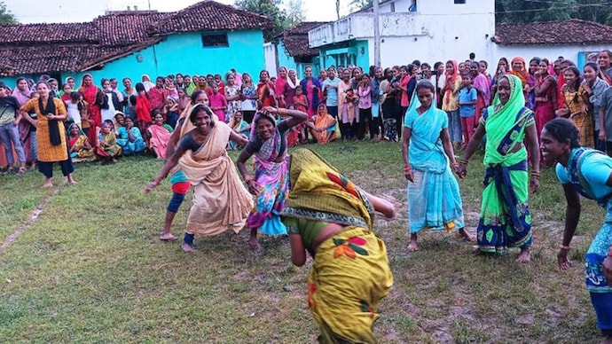 Women playing kabaddi during Chhattisgarhia Olympics at Nagari block in Dhamtari district