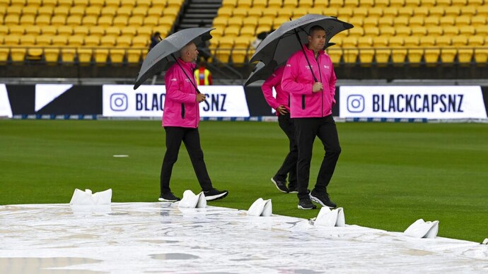NZ vs IND, 2nd T20I: After Wellington, rainy day awaits teams in Mount Maunganui. Courtesy: AP NZ vs IND, 2nd T20I: After Wellington, rainy day awaits teams in Mount Maunganui. Courtesy: AP
