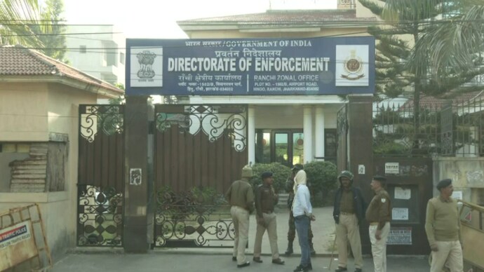 Hemant Soren has been asked to appear at the ED office today for questioning.