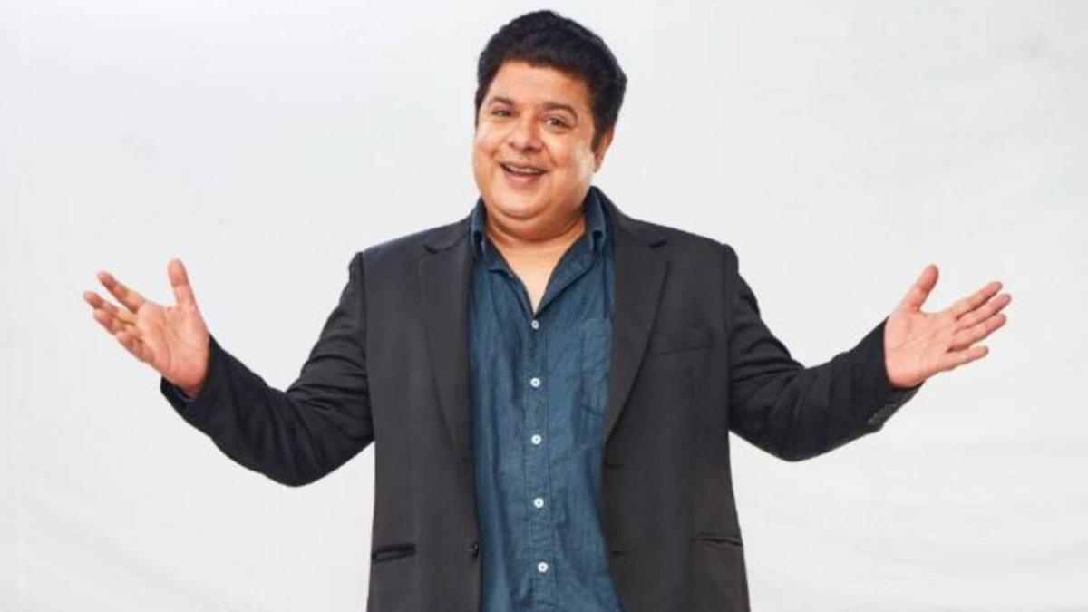 'Hypocrisy ki seema hoti hai,' Netizens slam Bigg Boss 16 captain Sajid Khan for smoking inside the house - Vimarsana News