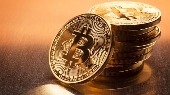 Crypto prices today: Bitcoin above $17,000 mark, Solana, Ethereum & XRP spike