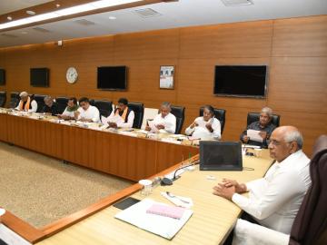 Harsh Sanghvi is home minister, Kanubhai Desai gets finance in new Gujarat Cabinet - Vimarsana News