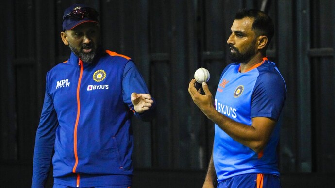Ashwin backed Shami after his run out attempt in the first game (Courtesy: AP)
