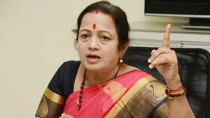 Mumbai court summons ex mayor s son others for submitting forged Mumbai court summons ex mayor s son others for submitting forged