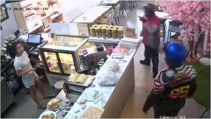 愤怒的送餐员在病毒视频中攻击马来西亚一家餐馆的员工。 这就是为什么 愤怒的送餐员在病毒视频中攻击马来西亚一家餐馆的员工。 这就是为什么
