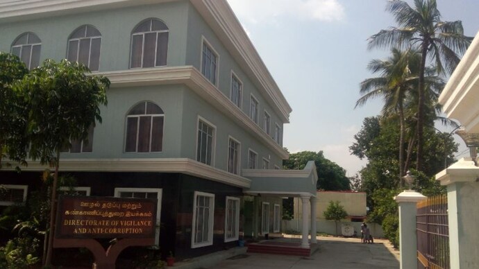 Anti-corruption dept raids IAS officer's house in Chennai - India Today