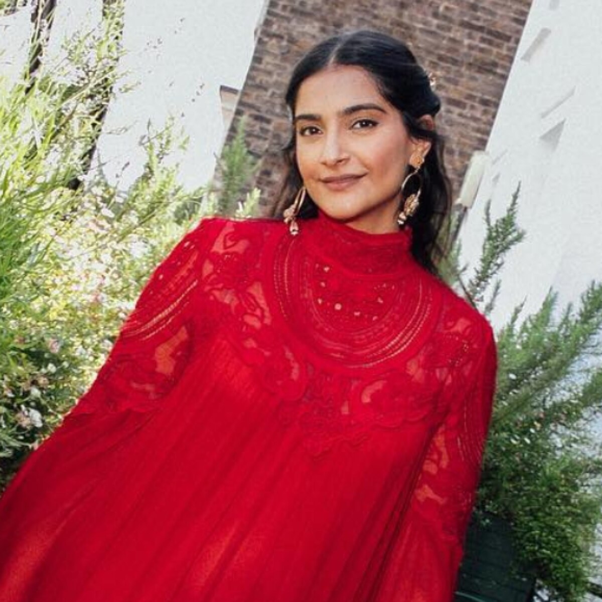 sonam kapoor birthday dress Sonam Kapoor paints a pretty picture in a red dress for her birthday