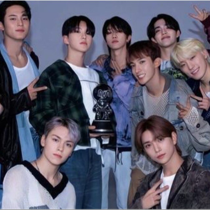 SEVENTEEN becomes the first K-pop group to give speech at