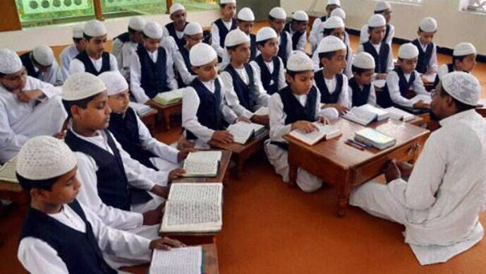 UP government starts pilot project to teach AI in madrasas